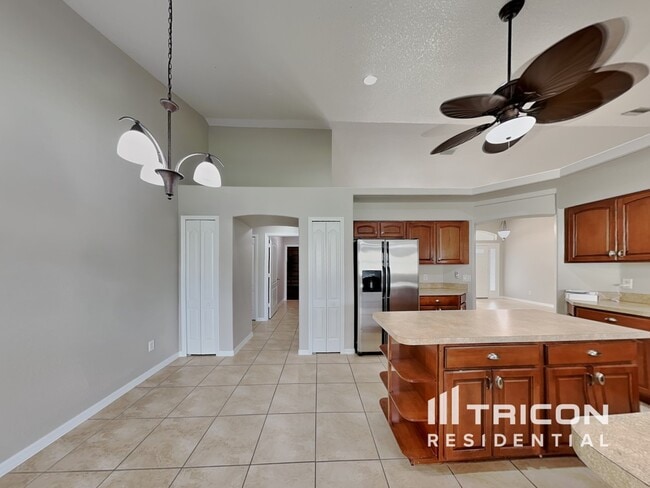 Foto del edificio - 8284 Caruso Ln