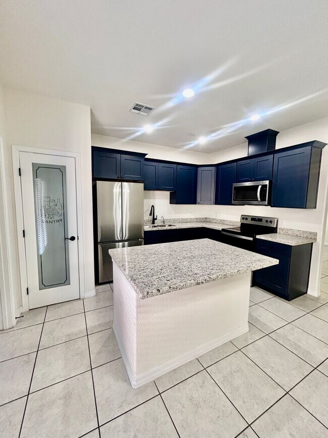 Building Photo - Contemporary La Vida Home, 2024 Build