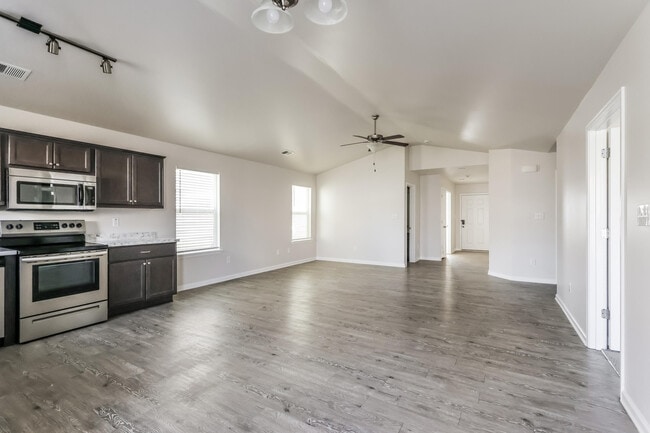 Building Photo - 2525 Guildhall Ln