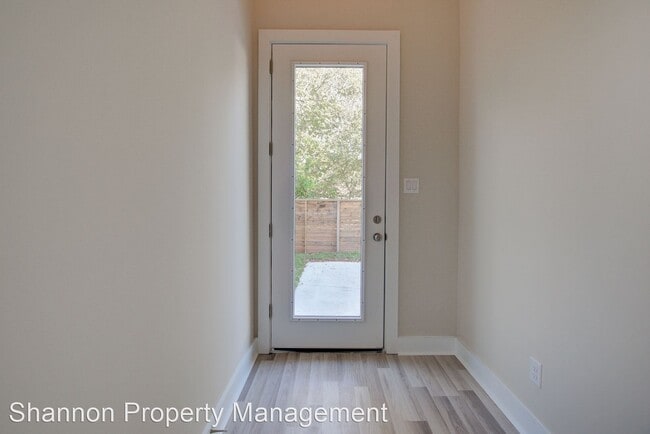 Building Photo - 3 br, 3 bath House - 6744 Del Rio St.