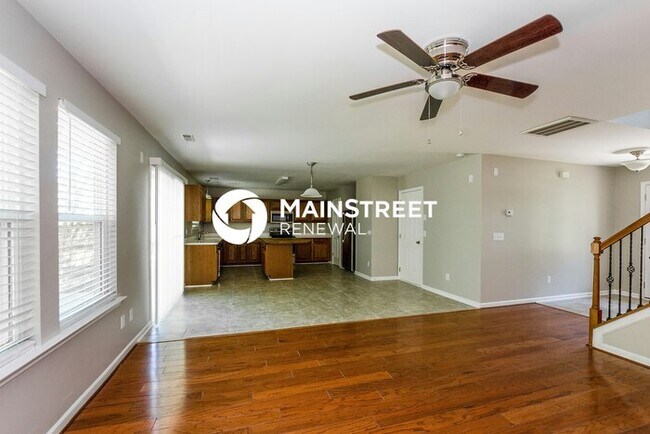 Foto del edificio - 3 Bedroom Pet-Friendly Home in Charlotte, NC with Main Street Renewal