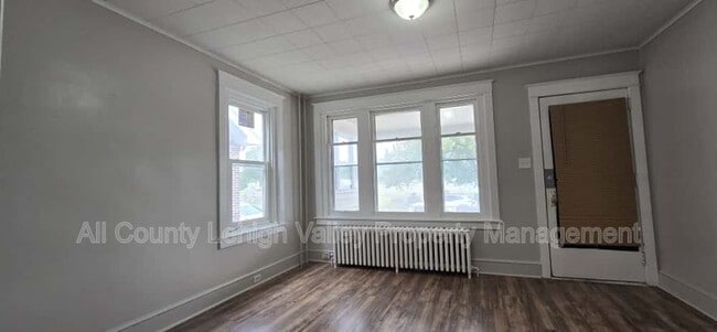 Building Photo - 1324 S 2nd St