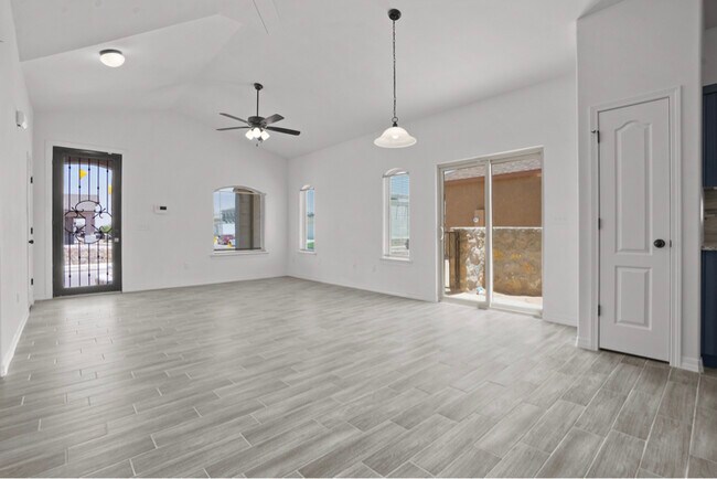 Building Photo - 2301 Tony Harper St