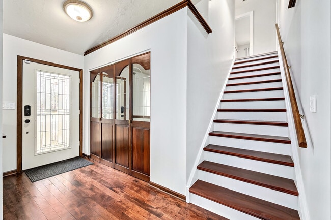 Foto del edificio - 887 Braintree Ln