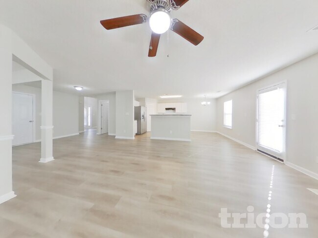 Foto del edificio - 5001 Serenity Point Ln