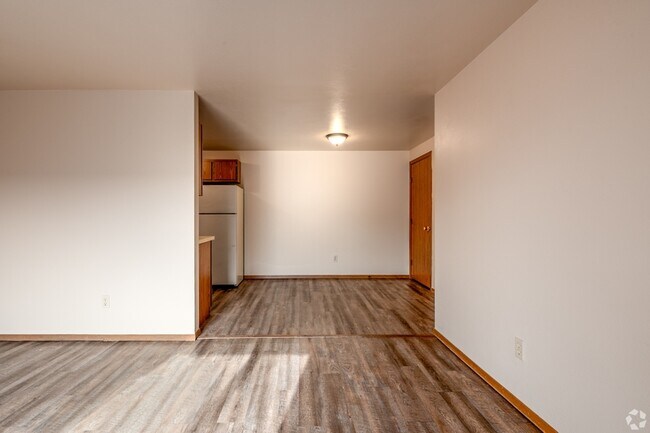 Building Photo - 1721 Lenwood Ave