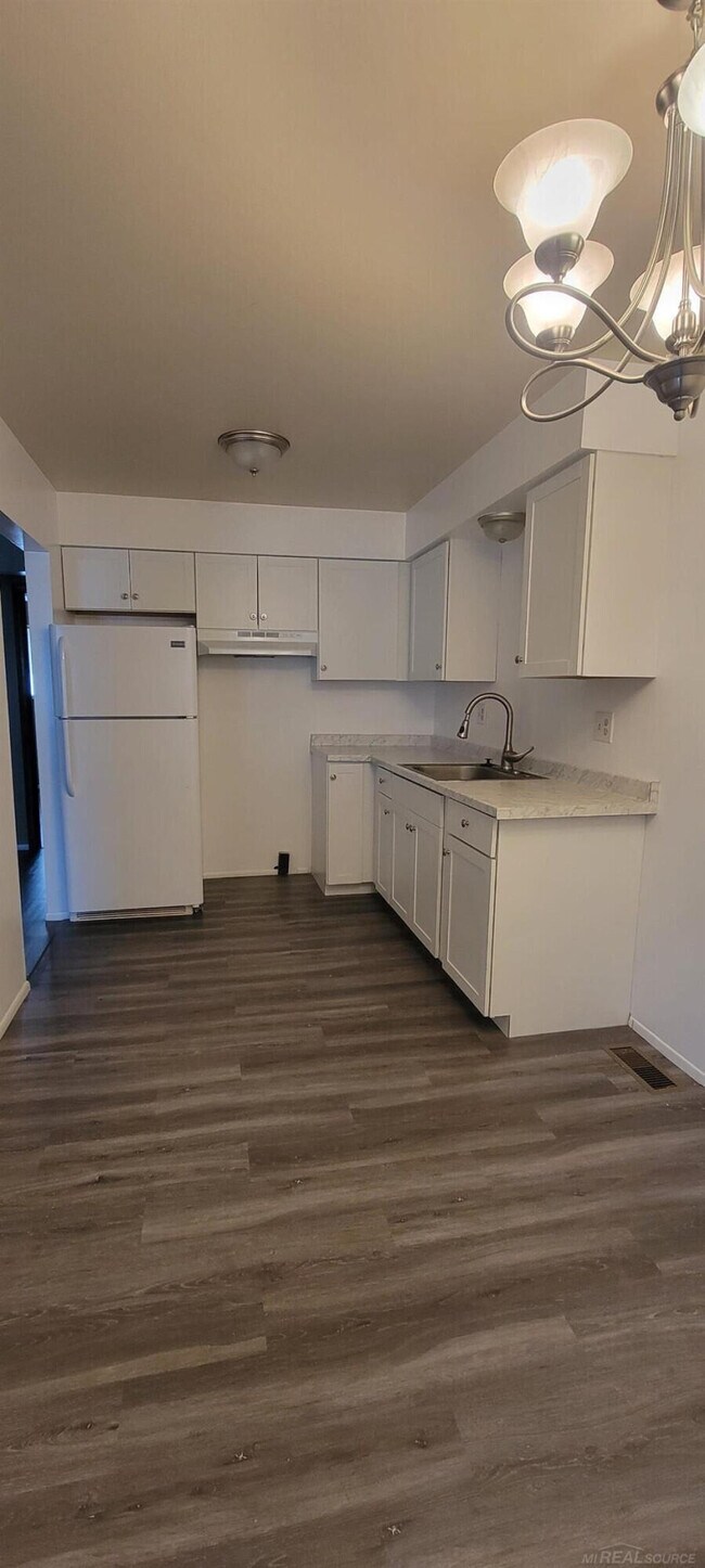 Foto del edificio - 22700 Stair St