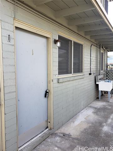 Building Photo - 141 Kihapai St
