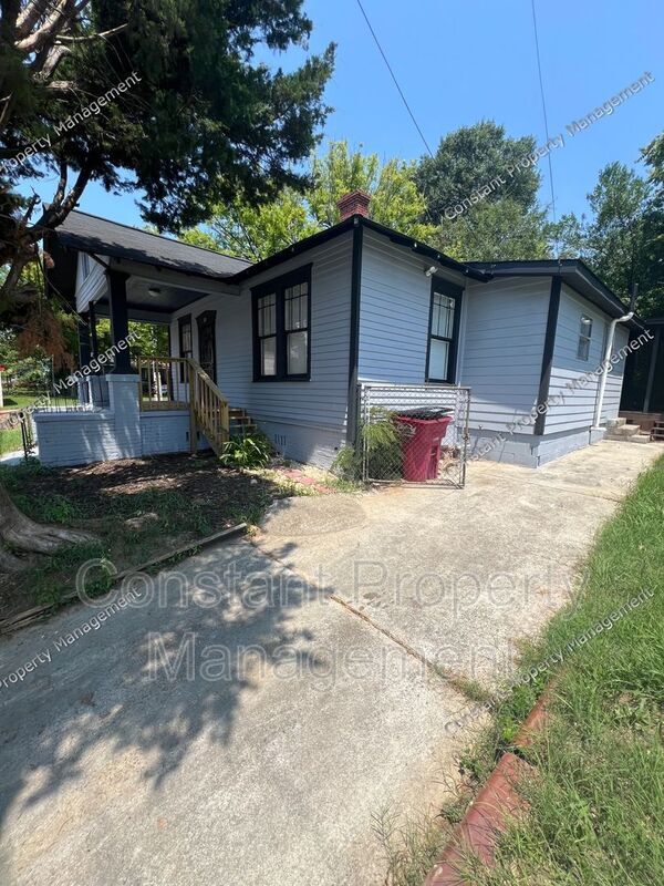 Building Photo - 495 Pittman St