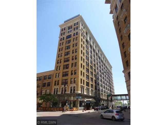 Foto del edificio - 350 Saint Peter St