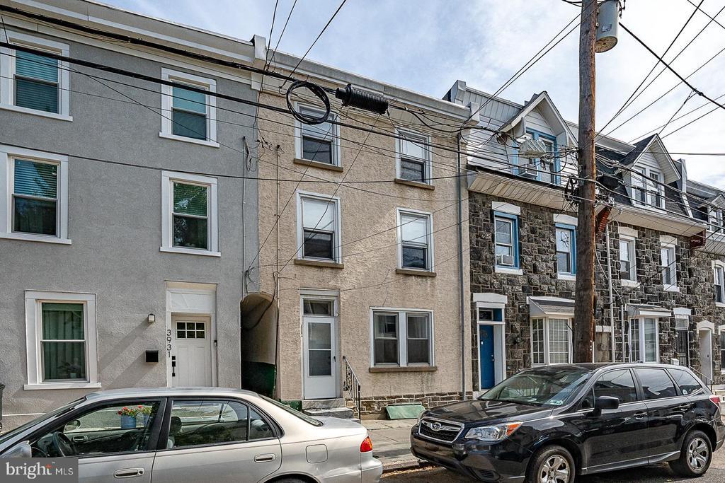 Primary Photo - 3929 Terrace St