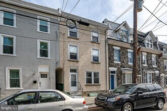 Building Photo - 3929 Terrace St