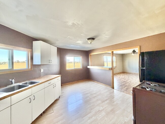 Building Photo - 9188 Old Hwy P