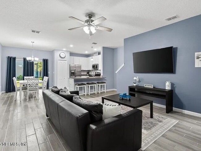 Building Photo - 1105 Beach Dune Dr