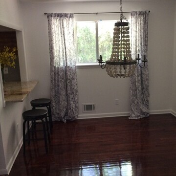 Foto del edificio - 4360 Hickory Wood Ln