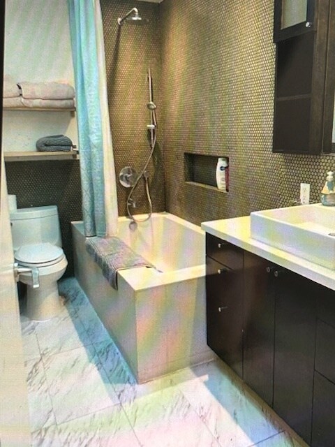 Foto del edificio - 2746 Stoner Ave