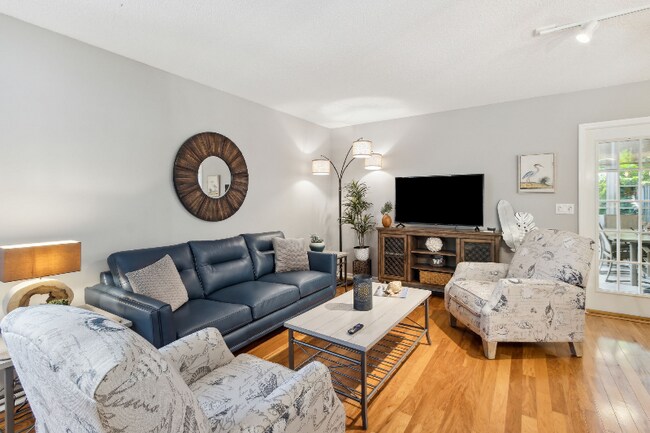 Foto del edificio - 2754 1st Ave