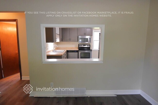 Foto del edificio - 4230 Diamond Dr