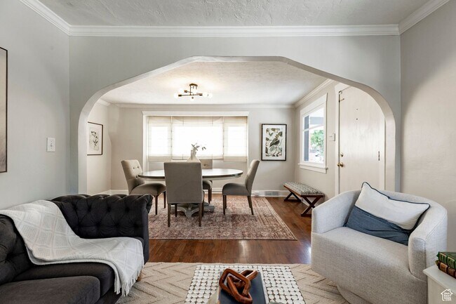 Foto del edificio - PRICE DROP! Liberty Wells Home! TWO Car Ga...