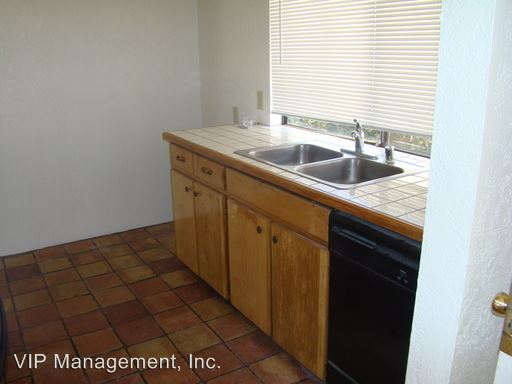Foto del edificio - 15877 Tuscola Rd