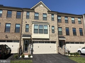 Building Photo - 13826 Ridgeview Ct