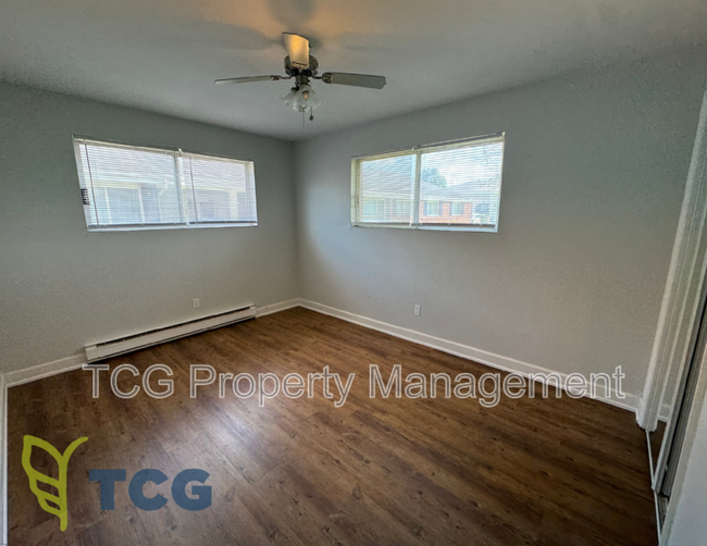 Foto del edificio - 1449 Catherine Street