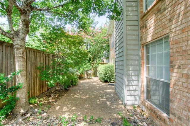 Foto del edificio - 14584 Whitman Ct