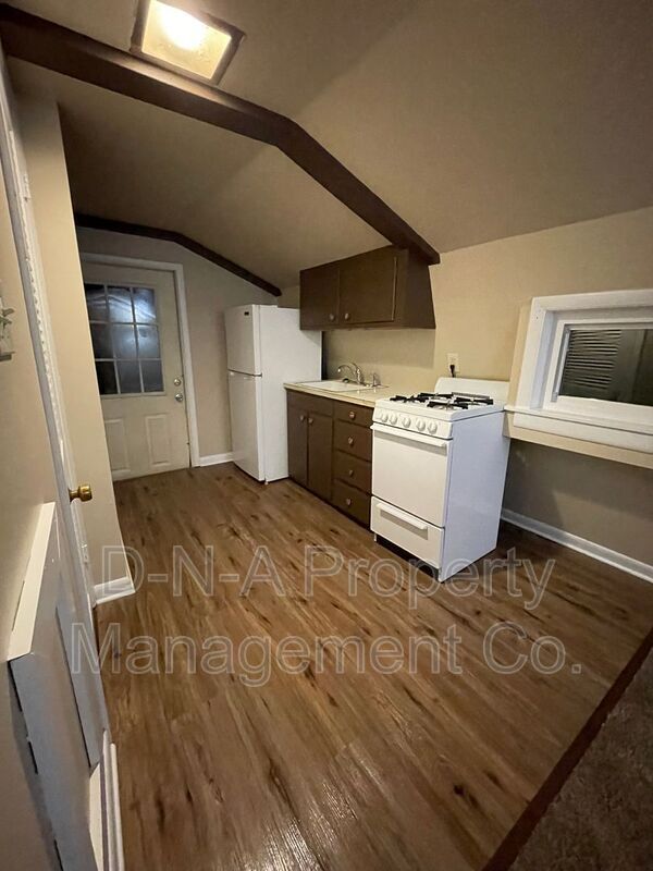 Foto del edificio - 106 3rd St