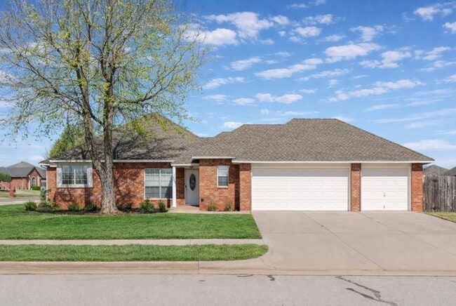 Photo - 12700 Sutton Hill Rd (Oklahoma City, OK) House