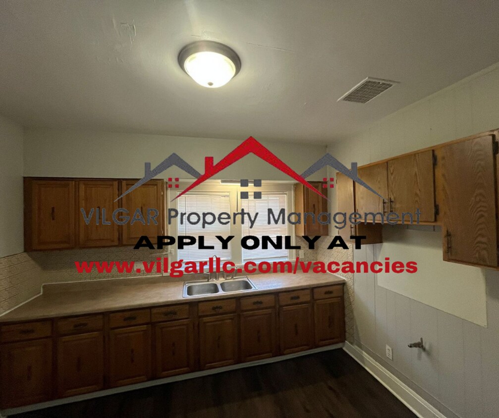 Foto principal - 4834 Euclid Ave