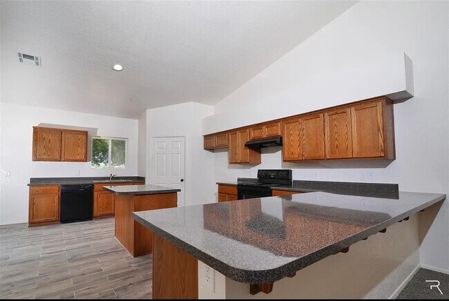 Foto del edificio - 9219 E 31st Ln
