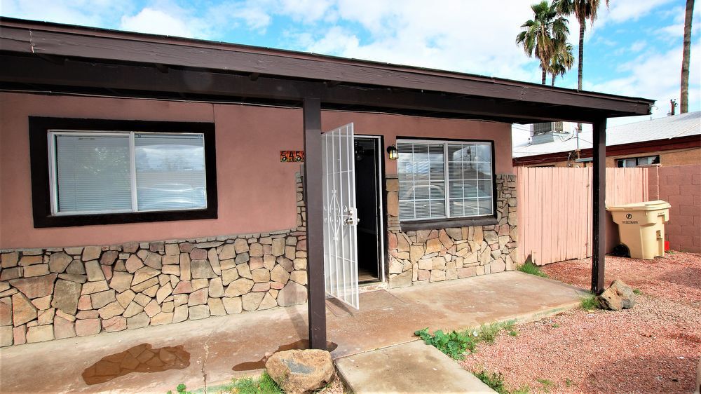 21 Glendale Apt Home Backyard/RV Access Room for Rent in Glendale, AZ