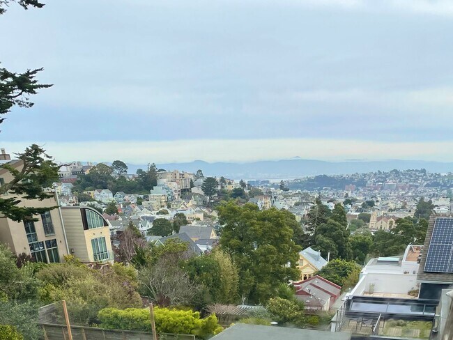 Foto del edificio - 2BD/2BA Bright and Elegant Home in Desirab...