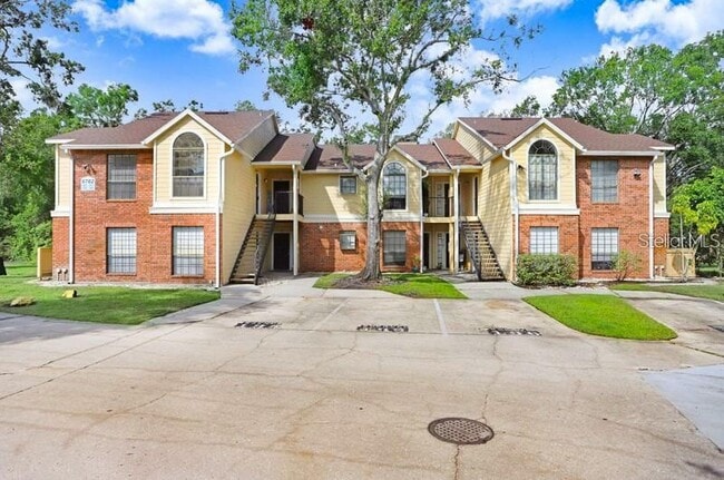 Building Photo - 8702 Mallard Reserve Dr