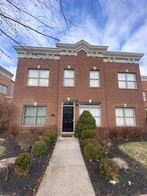 Building Photo - 1009 Star Shoot Pkwy