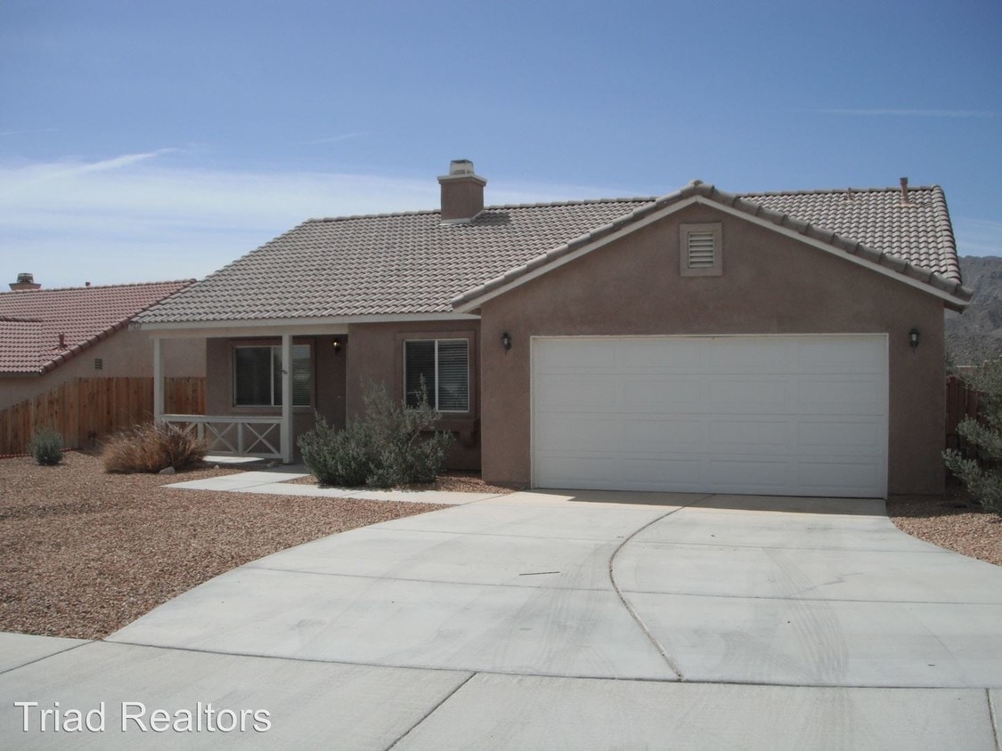 Primary Photo - 3 br, 2 bath House - 71669 Sun Valley Drive