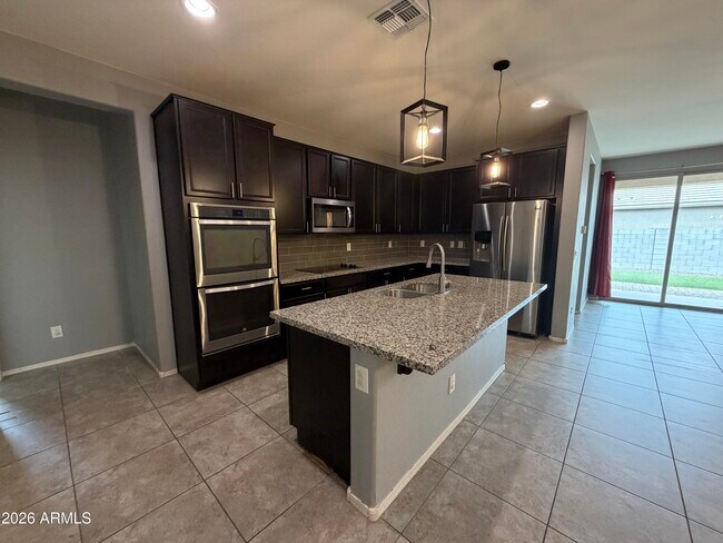 Foto del edificio - 21887 N 181st Ave