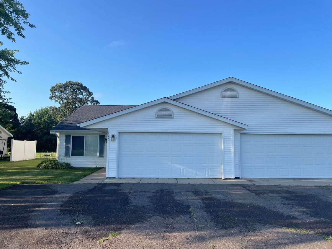 Foto principal - 13209-13211 43rd Ave