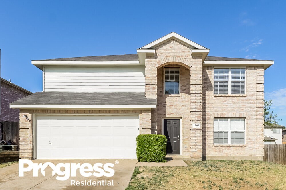 1209 Crabtree Ct, Cedar Hill, TX 75104 House Rental in Cedar Hill, TX