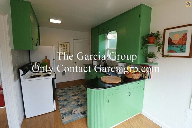 Building Photo - 6134 NE 17th Ave