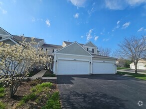 Building Photo - 2805 Vernal Ln