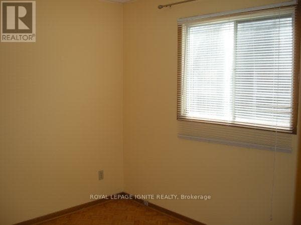 Building Photo - 7463 Sigsbee Dr