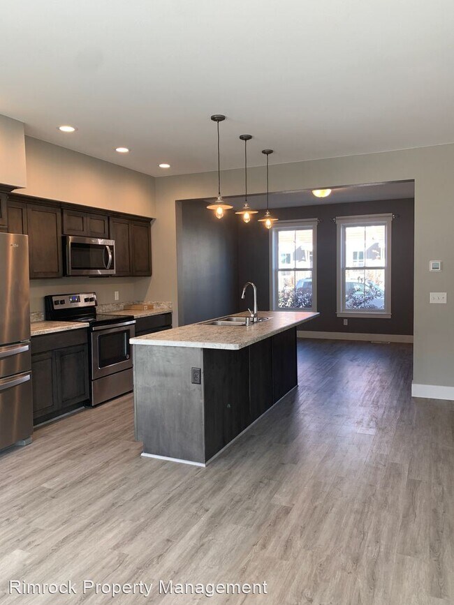 Building Photo - 2 br, 2.5 bath House - 1732 Walter Creek Blvd