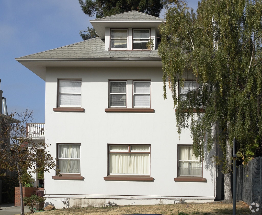 Building Photo - 389 Euclid Ave