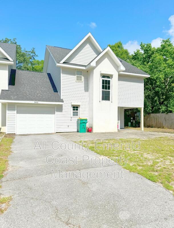Building Photo - 1002 Hondo Ave