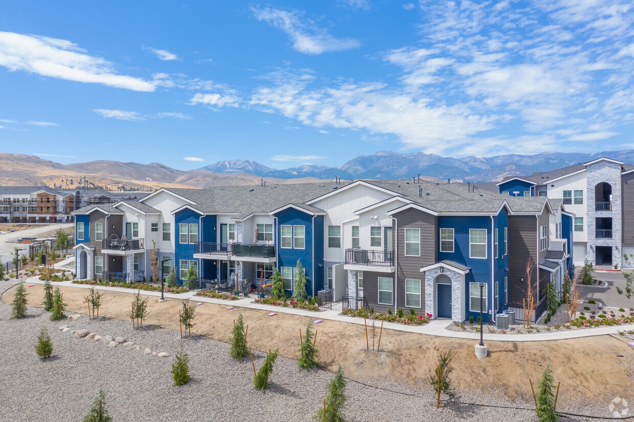 Inova Apartments 14001 Summit Sierra Blvd Reno, NV