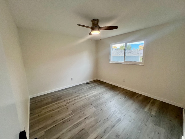 Building Photo - 9212 W Arbor Ave