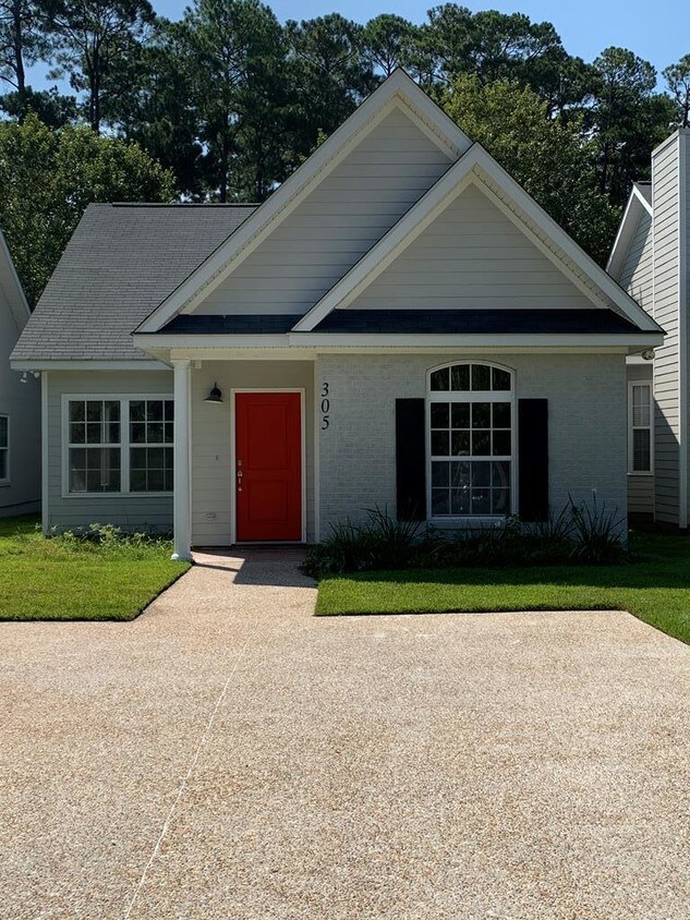 305 Summercreek Cove, Thomasville, GA 31792 House Rental in