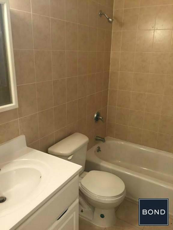 Foto del edificio - 418 E 78th St