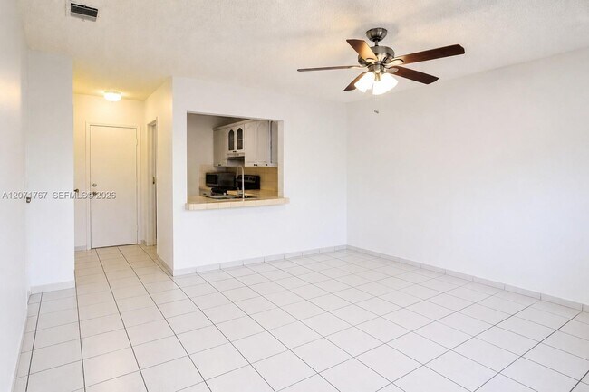 Building Photo - 6605 W 26th Dr